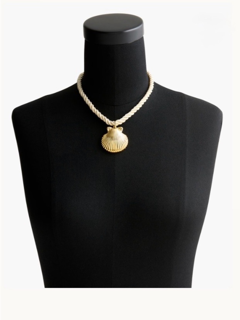 Braided Seashell Pendant Necklace – NWT | Coastal Beach Style |